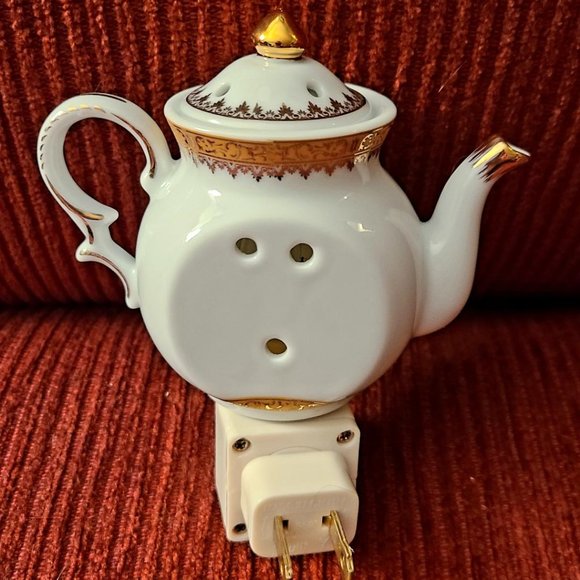 COPY - Porcelain Teapot  Night Light - Picture 2 of 3